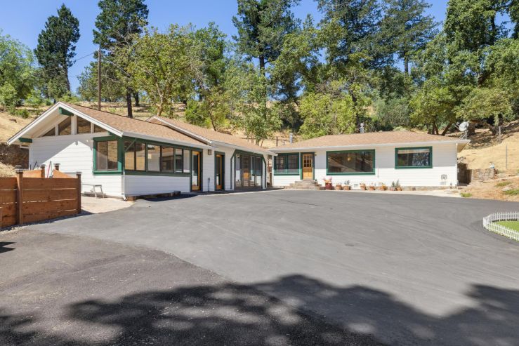 Calistoga Realty: 1200 Bennett Lane, Calistoga