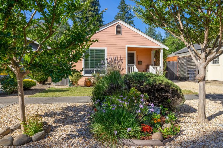 Calistoga Realty: 1513 Myrtle Street, Calistoga